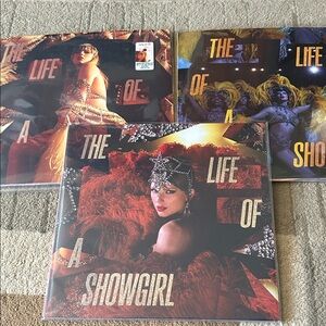 Taylor Swift vinyl bundle of 3 variants “The Life of a Showgirl